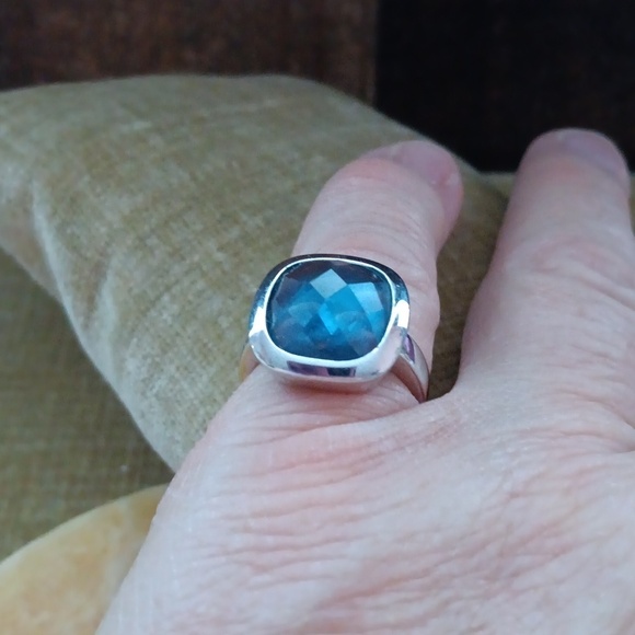 Silver blue Faceted Glass Ring - Picture 7 of 10